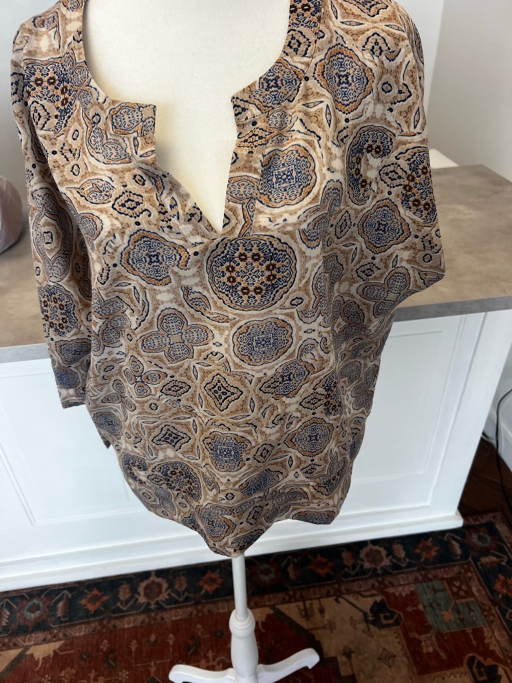 Forever 21 Beige and Blue Paisley-Print Split-Neck Tunic